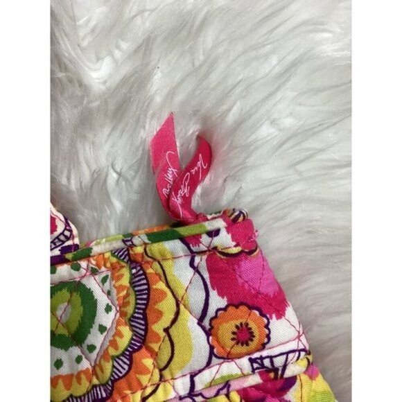 Vera Bradley Pleated Shoulder Bag – Clementine Pattern – Like New - Picture 2 of 8